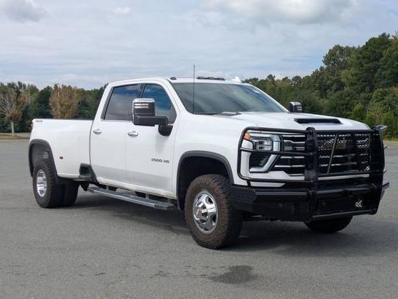 CHEVROLET SILVERADO HD 2024 1GC4YUEY7RF139097 image CHEVROLET SILVERADO HD 2024 1GC4YUEY7RF139097 image
